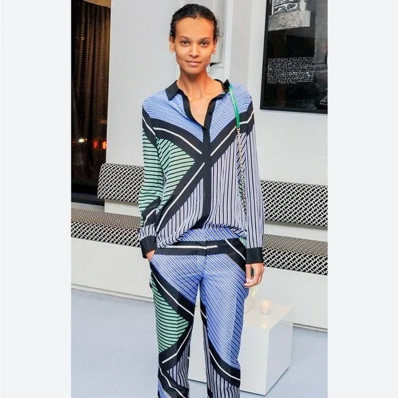 Vintage Inspired 70’s Colorblock DVF Silk Button Down Sz 4 NWT - Picture 1 of 3